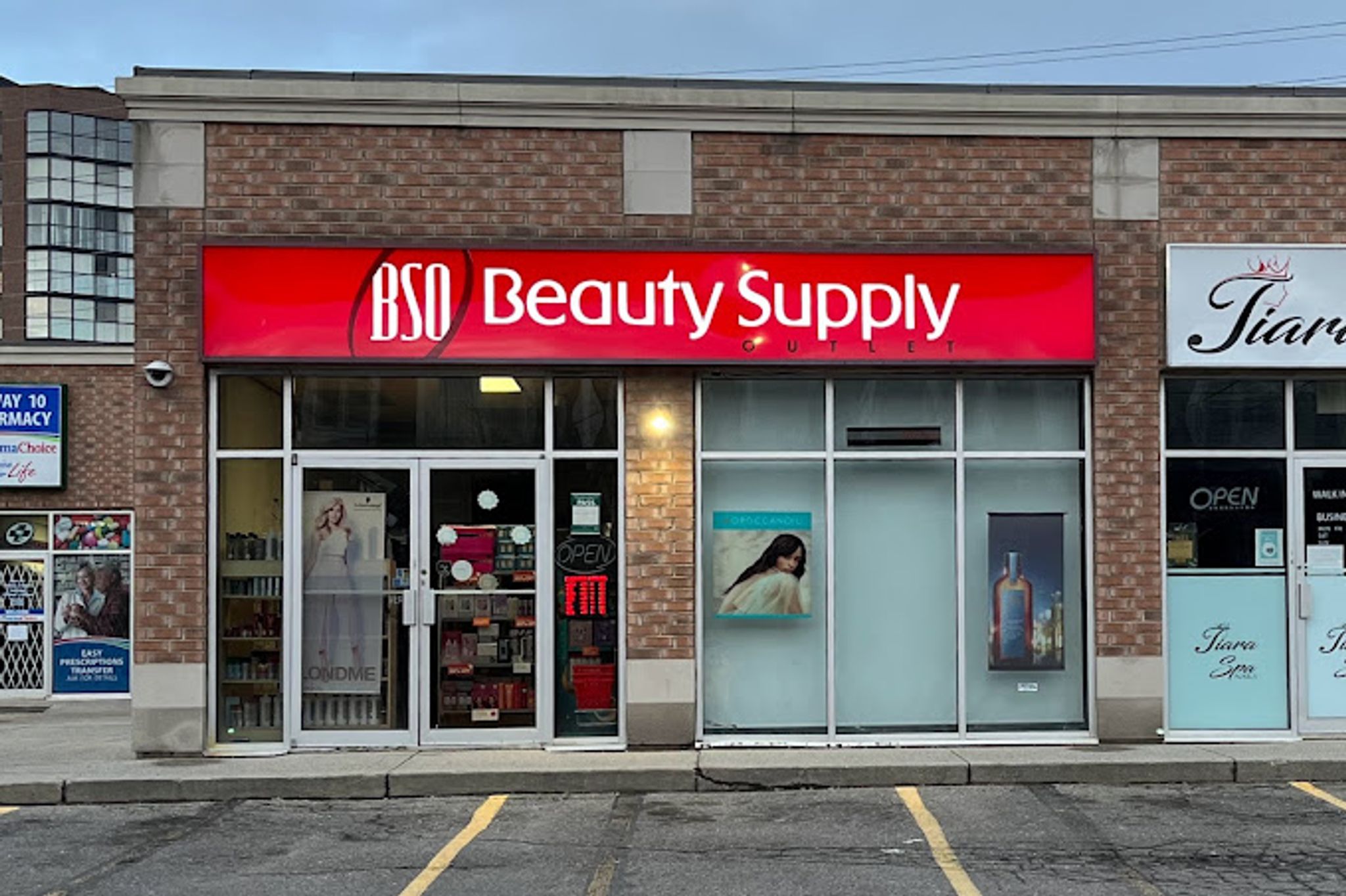 Beauty store supply outlet